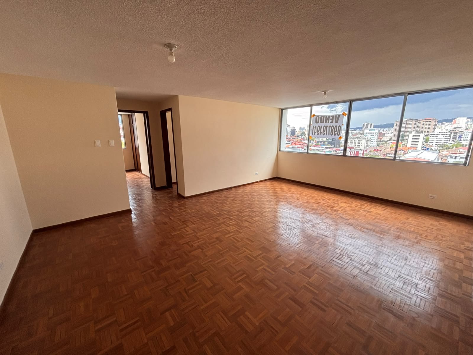 Oportunidad de Venta | 6 de Diciembre y Veintimilla | 132 m² | 2 Parqueaderos Amplios